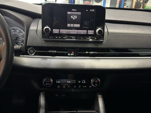 Used 2022 Mitsubishi Outlander ES AWD/4WD image 26