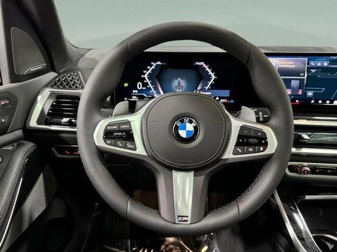 New 2026 BMW X7 xDrive40i w/ M Sport Package image 17