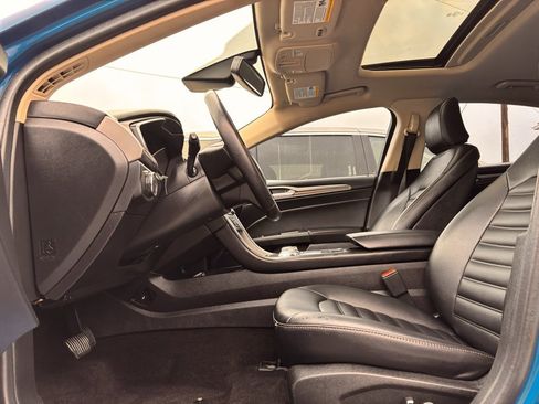 Used 2020 Ford Fusion SEL image 9