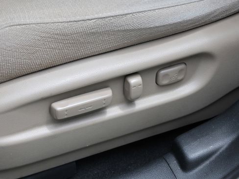 Used 2016 Honda Pilot EX image 32