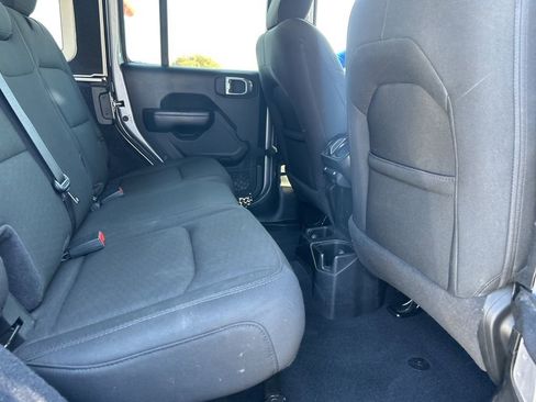 Used 2020 Jeep Wrangler Unlimited Sport image 30