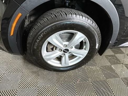 Used 2023 Kia Sorento LX AWD/4WD image 9