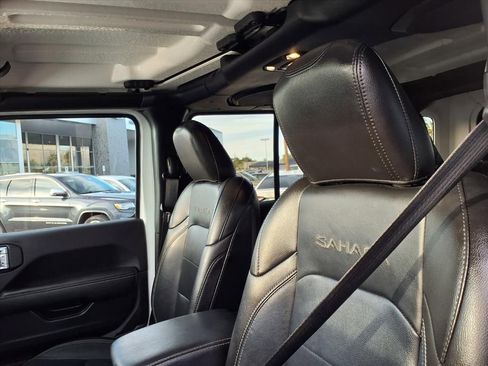 Used 2021 Jeep Wrangler Sahara w/ Cold Weather Group image 25