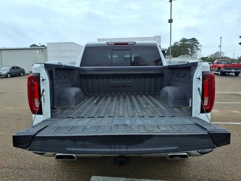 Used 2024 GMC Sierra 1500 SLT w/ SLT Premium Plus Package image 7