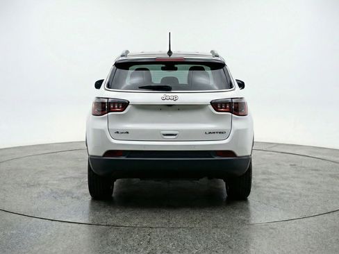 Used 2025 Jeep Compass Trailhawk AWD/4WD image 7