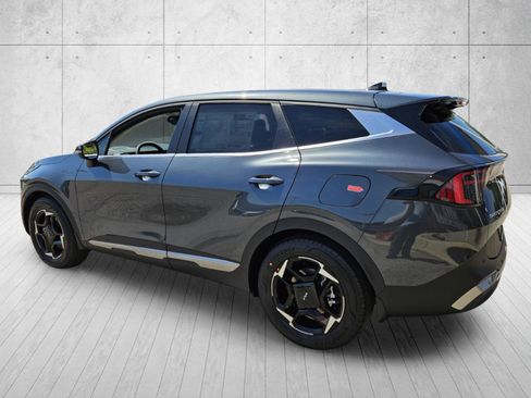 New 2026 Kia Sportage EX FWD image 5