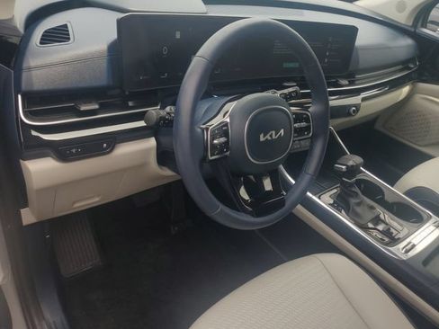 Used 2025 Kia Carnival SX Prestige FWD image 21