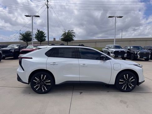 New 2026 Toyota bZ FWD image 4
