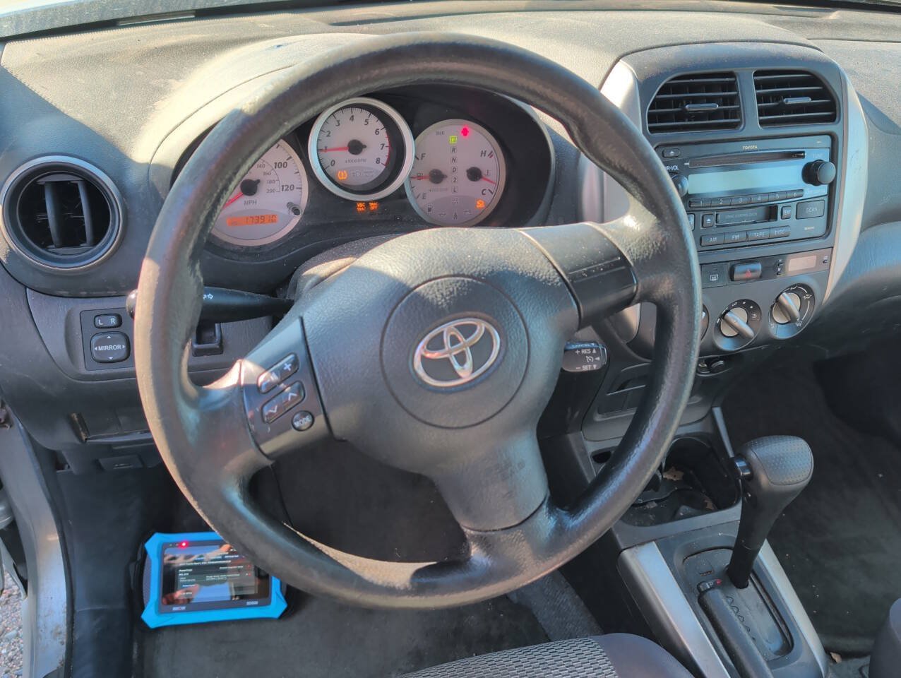 Used 2005 Toyota RAV4 2WD image 32