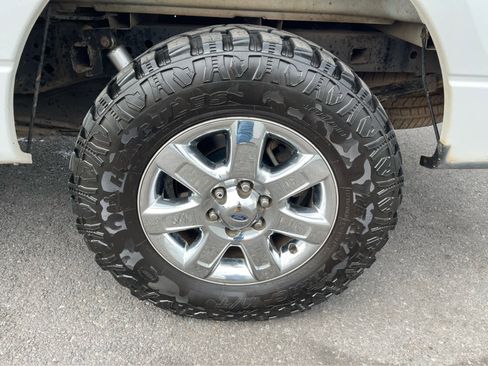 Used 2013 Ford F150 XLT w/ Luxury Equipment Group image 12