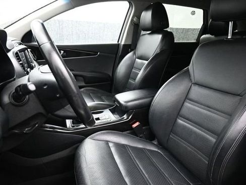Used 2019 Kia Sorento EX AWD/4WD image 13