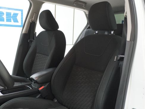Used 2023 Nissan Kicks SV w/ Exterior Package FWD image 6