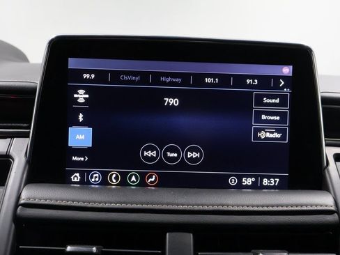 Used 2021 Chevrolet Tahoe Premier w/ Premium Package image 26