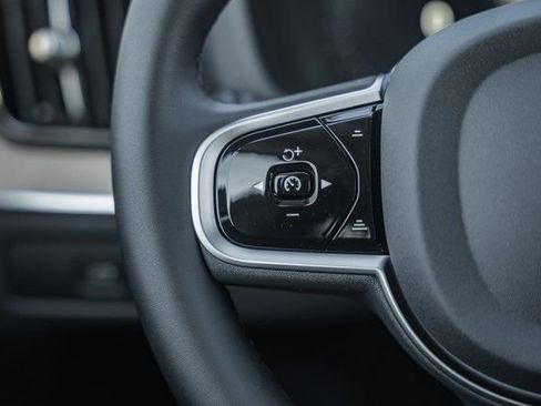 New 2026 Volvo XC60 B5 Plus w/ Climate Package image 31