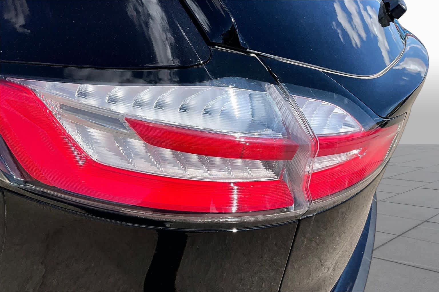 Used 2024 Ford Edge SE AWD/4WD image 28
