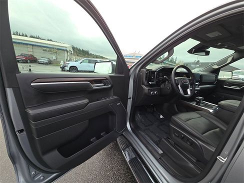 Used 2024 GMC Sierra 1500 SLT w/ SLT Premium Plus Package image 15