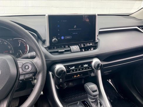 Used 2025 Toyota RAV4 LE image 7