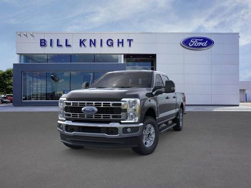New 2026 Ford F250 XLT w/ FX4 Off-Road Package AWD/4WD image 2