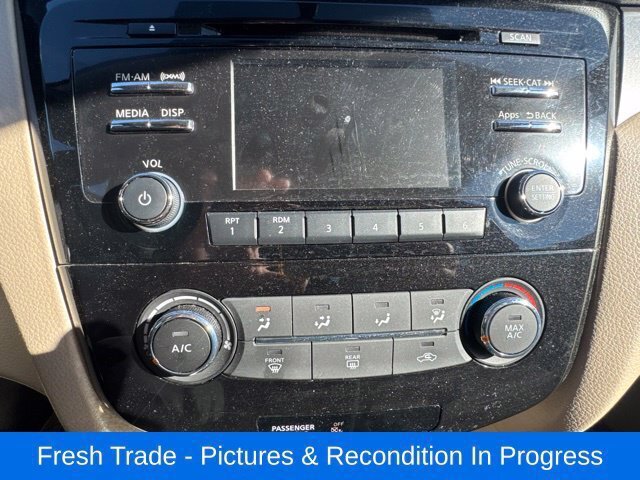 Used 2016 Nissan Rogue S w/ Appearance Package AWD/4WD image 15