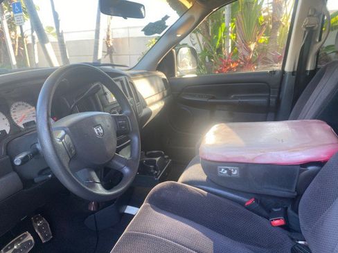 Used 2005 Dodge Ram 1500 Truck SLT image 47