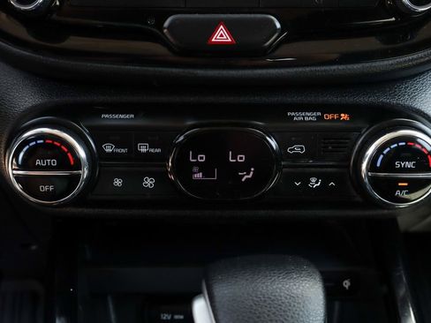 Used 2023 Kia Soul S FWD image 33