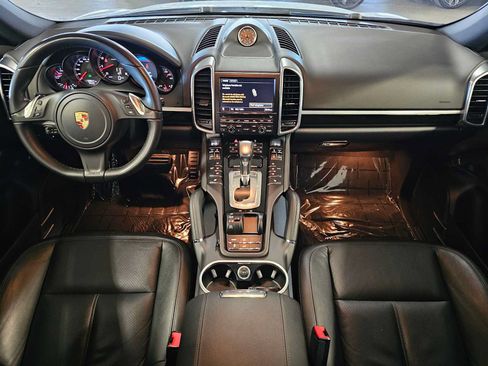 Used 2013 Porsche Cayenne AWD/4WD image 10