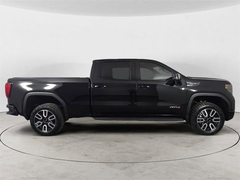 Used 2024 GMC Sierra 1500 AT4 w/ Technology Package image 6