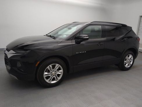 Used 2021 Chevrolet Blazer LT image 2