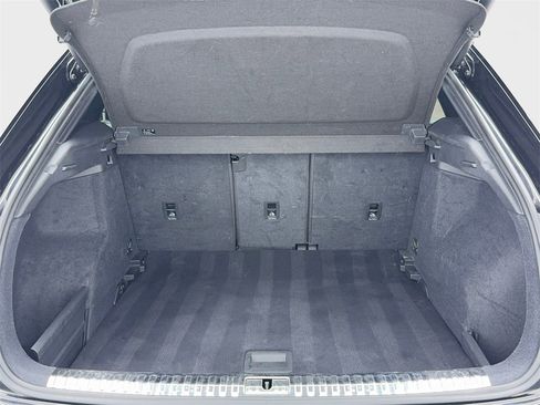 Used 2021 Audi Q3 2.0T Premium w/ Convenience Package image 12