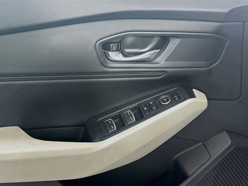 Used 2023 Honda Accord EX image 15