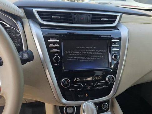 Used 2017 Nissan Murano Platinum w/ Platinum Technology Package FWD image 13