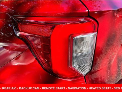 Used 2021 Ford Explorer XLT w/ Equipment Group 202A AWD/4WD image 22