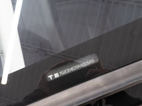 Used 2024 Tesla Cybertruck AWD Crew Cab image 36