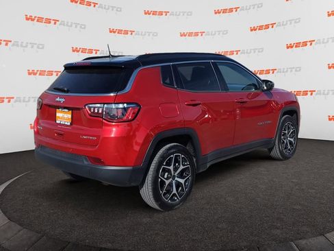 Used 2025 Jeep Compass Limited AWD/4WD image 5