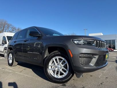Used 2025 Jeep Grand Cherokee Laredo X