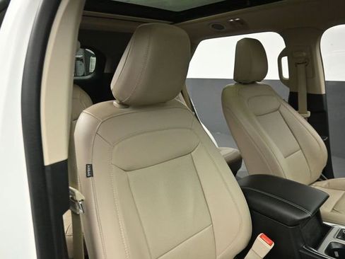 Certified 2023 Ford Explorer Limited w/ Equipment Group 301A image 32