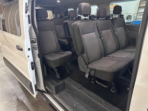 Used 2023 Ford Transit 350 XLT RWD image 7