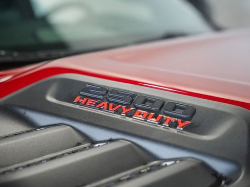 New 2026 RAM 2500 Laramie AWD/4WD image 15
