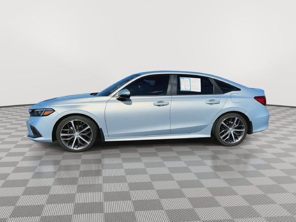 Used 2022 Honda Civic Touring image 5