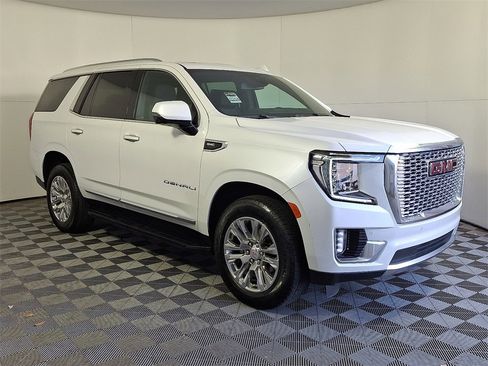 Used 2023 GMC Yukon Denali image 4