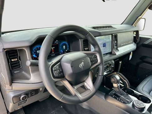New 2026 Ford Bronco Badlands AWD/4WD image 6