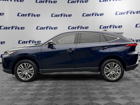 Used 2022 Toyota Venza Limited w/ Advanced Technology Package image 2