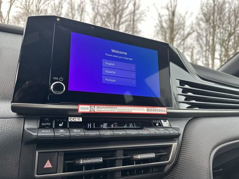 New 2026 Toyota Camry SE image 28