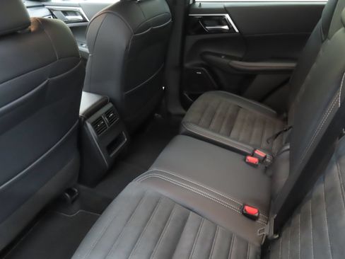 New 2026 Mitsubishi Outlander LE FWD image 22