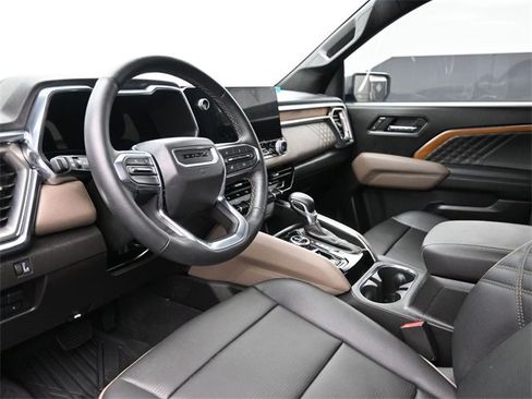 Used 2024 GMC Canyon Denali w/ LPO, Denali Black Edition image 18