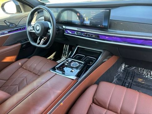 Used 2024 BMW 760i xDrive w/ Executive Package AWD/4WD image 30