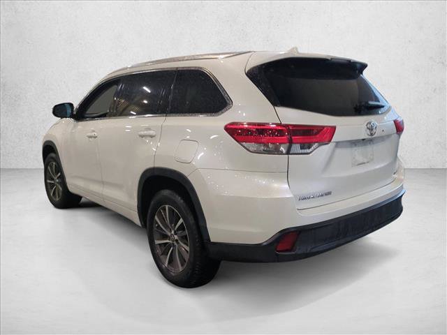 Used 2017 Toyota Highlander XLE FWD image 7