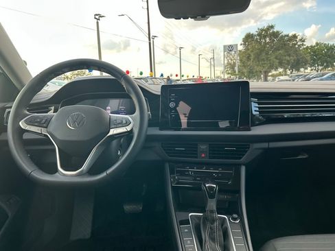 Used 2025 Volkswagen Jetta S image 40