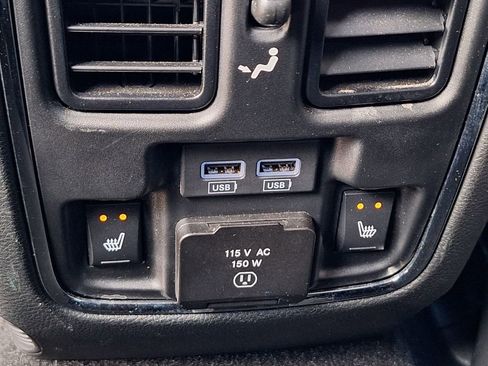 Used 2021 Jeep Grand Cherokee Overland AWD/4WD image 12