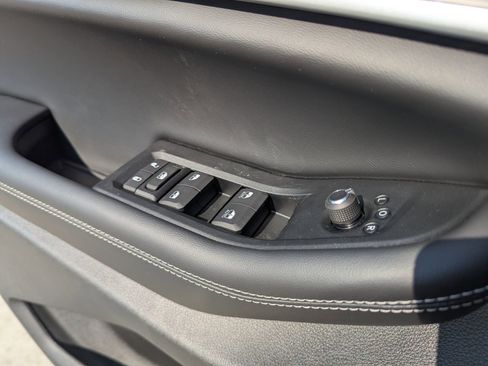 New 2026 Jeep Grand Cherokee Altitude RWD image 17